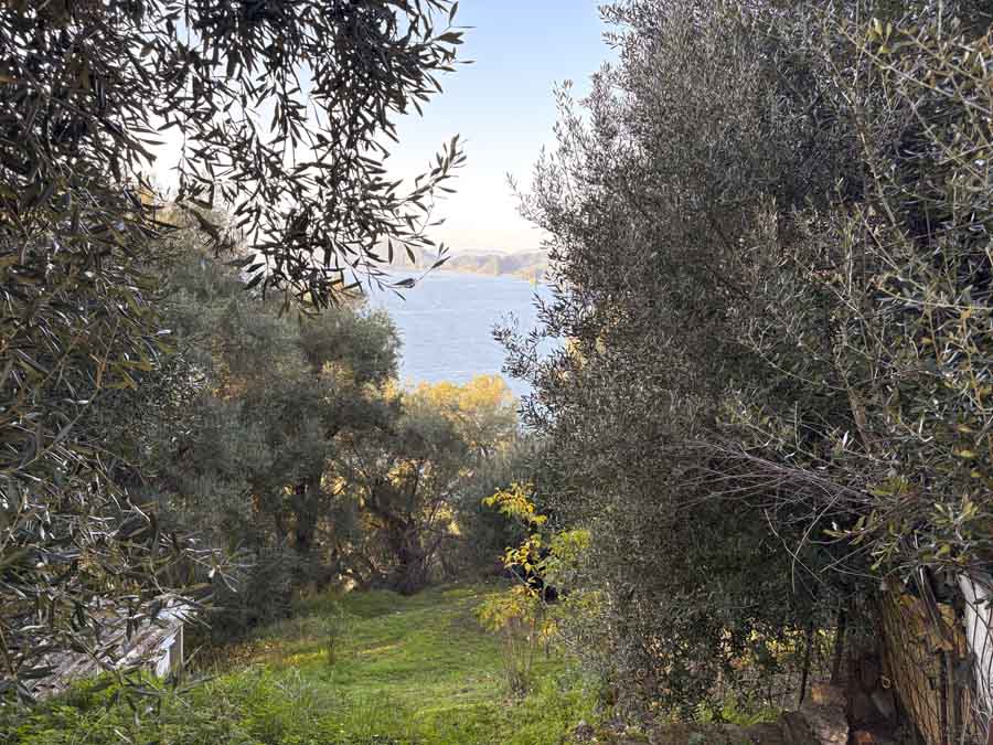 Listing photograph 16 of 37 of the house in Pentáti, published by Chase Real Estate Corfu.