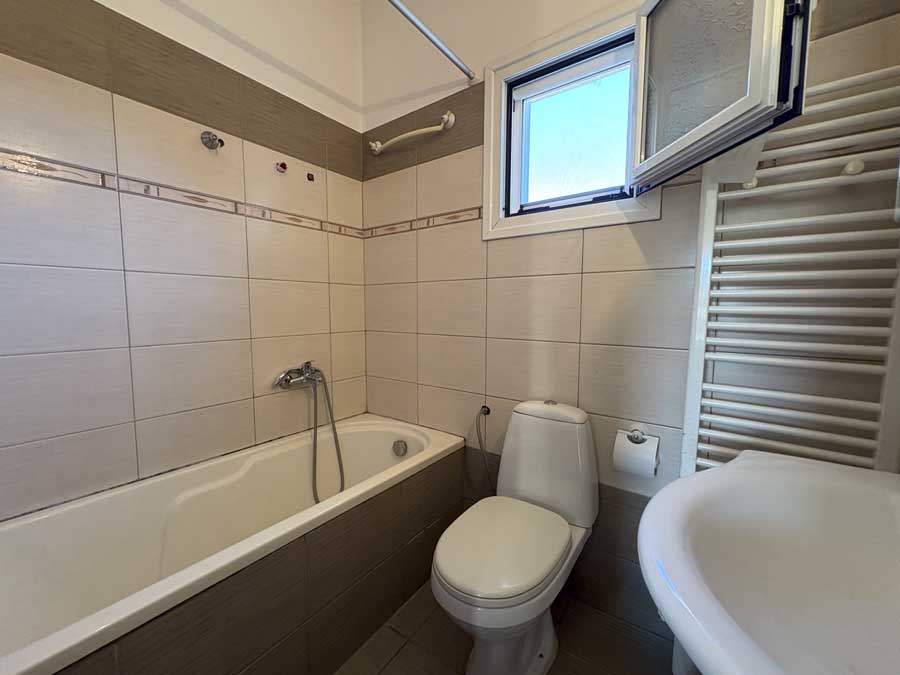 Listing photograph 34 of 37 of the house in Pentáti, published by Chase Real Estate Corfu.