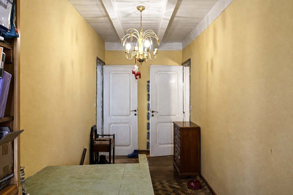 Spacious 3rd Floor Apartment for Sale in Corfu Old Town 160m² with Attic Potential (24)