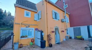Well Maintained 2 Bedroom House for Sale in Gavrades, Corfu 106m² with Landscaped Garden (12)