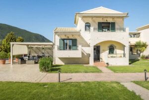Complex of Three Stone Villas with Pool for Sale near Agios Matthaios, South West Corfu (25)