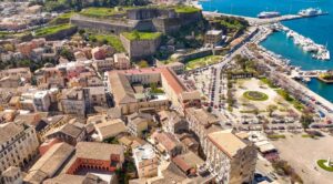 Established Café and Retail Business for Sale in Corfu Old Town €100,000 (2)