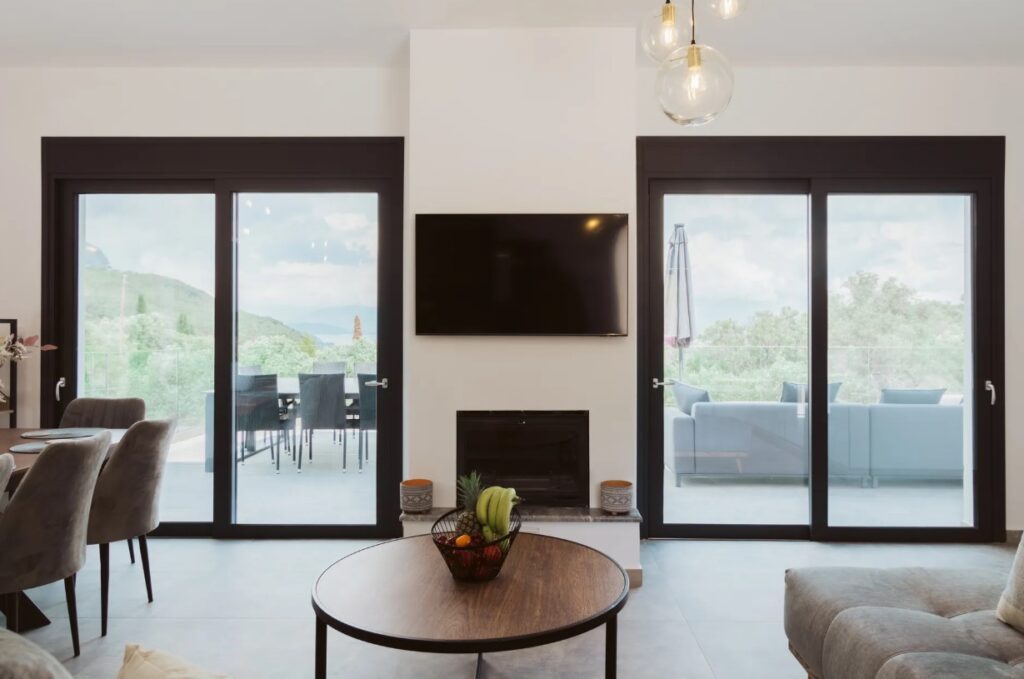 Exclusive Brand New 5 Bedroom Villa Beside Barbati (17)