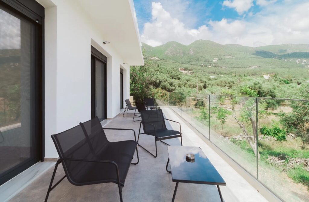 Exclusive Brand New 5 Bedroom Villa Beside Barbati (2)