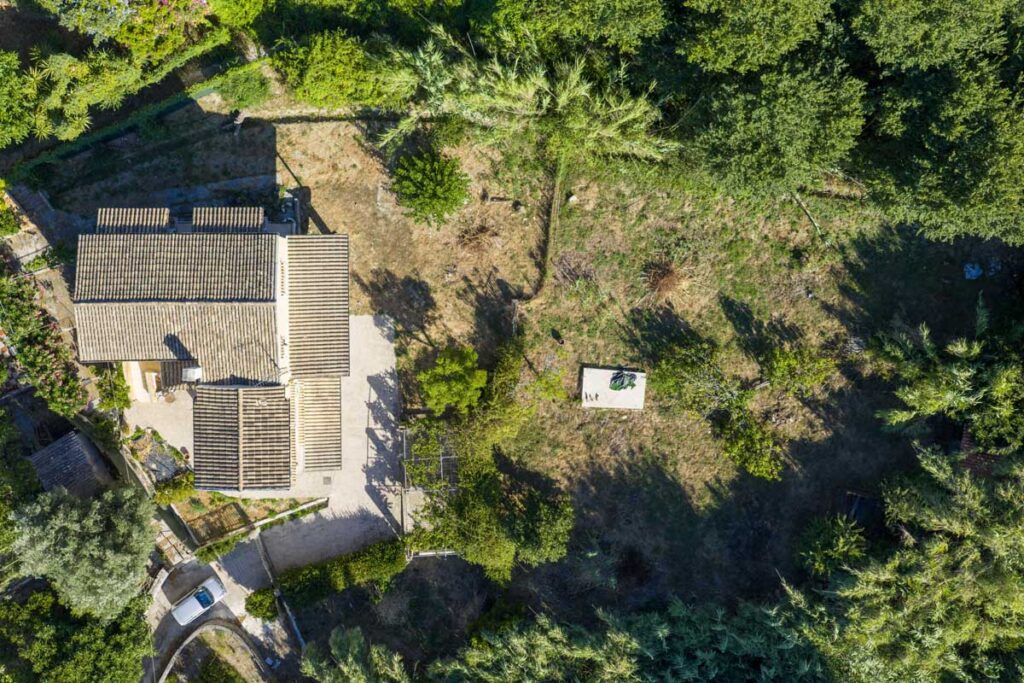 Exclusive Full Building with Development Potential for Sale in Mandouki, Corfu Town (1)