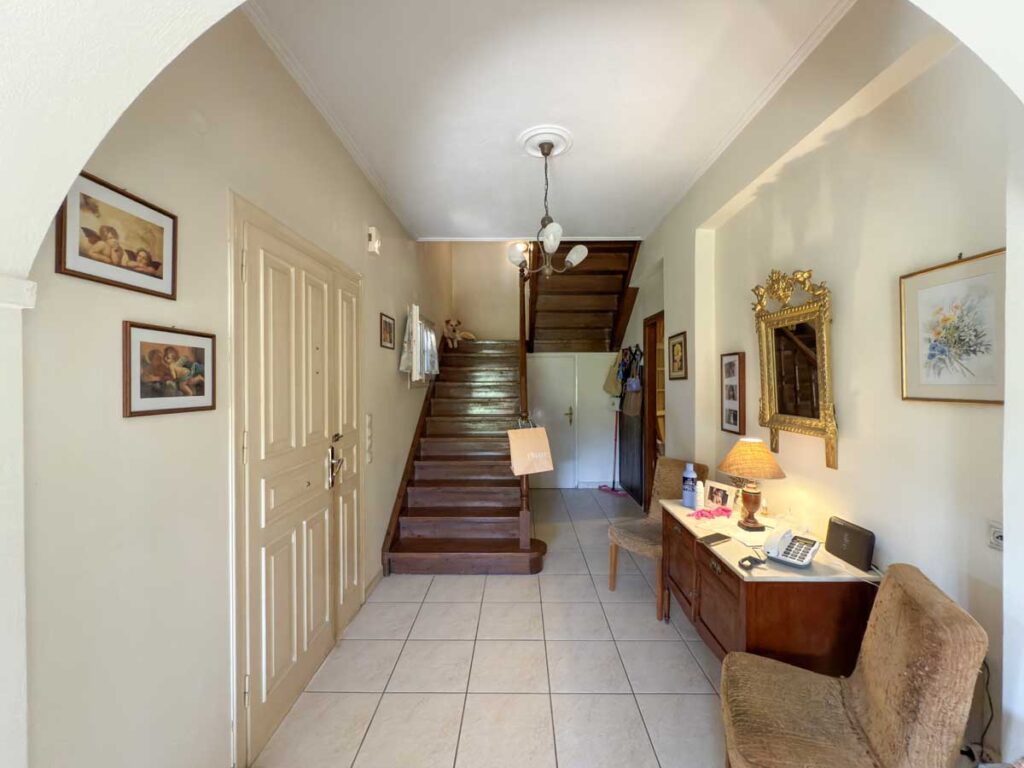 Exclusive Full Building with Development Potential for Sale in Mandouki, Corfu Town (16)