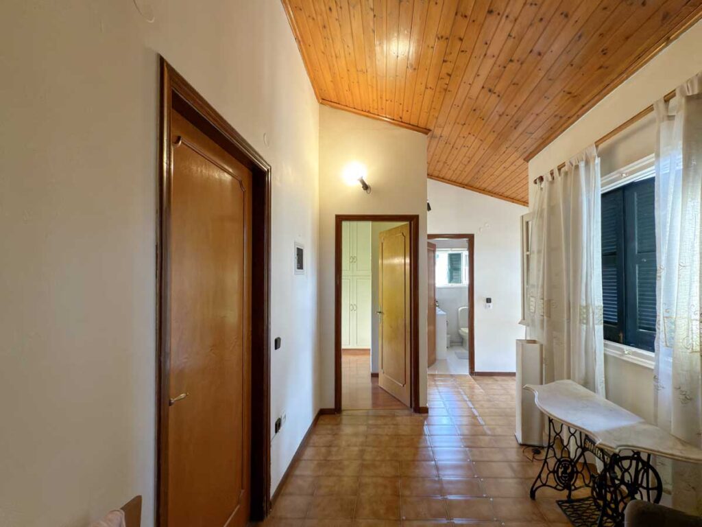 Exclusive Full Building with Development Potential for Sale in Mandouki, Corfu Town (38)