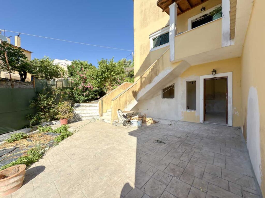 Exclusive Full Building with Development Potential for Sale in Mandouki, Corfu Town (40)