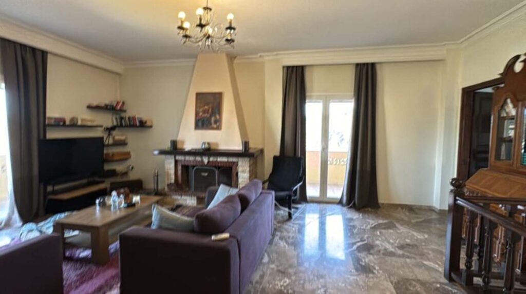 Five Bedroom Villa with Pool and Jacuzzi for Sale in Afra, Central Corfu (7)