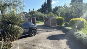 Four Bedroom Detached House with Large Garage and Landscaped Garden for Sale near Ipsos, North East Corfu (34)