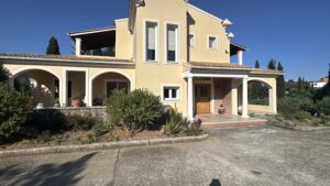 Four Bedroom Detached House with Large Garage and Landscaped Garden for Sale near Ipsos, North East Corfu (35)