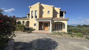 Four Bedroom Detached House with Large Garage and Landscaped Garden for Sale near Ipsos, North East Corfu (39)