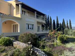 Four Bedroom Detached House with Large Garage and Landscaped Garden for Sale near Ipsos, North East Corfu (8)