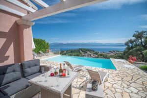 Four Bedroom Luxury Villa with Infinity Pool and Panoramic Sea Views for Sale in Kassiopi, North East Corfu (10)