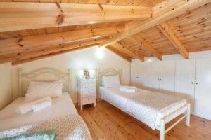 Four Bedroom Luxury Villa with Infinity Pool and Panoramic Sea Views for Sale in Kassiopi, North East Corfu (12)