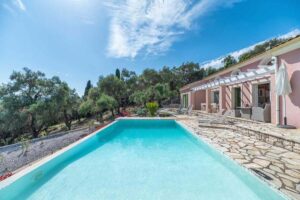 Four Bedroom Luxury Villa with Infinity Pool and Panoramic Sea Views for Sale in Kassiopi, North East Corfu (23)