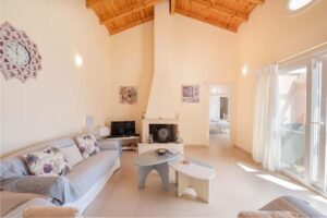 Four Bedroom Luxury Villa with Infinity Pool and Panoramic Sea Views for Sale in Kassiopi, North East Corfu (26)