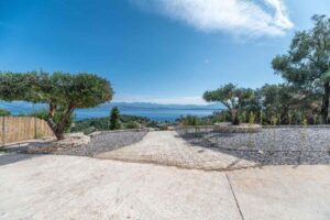 Four Bedroom Luxury Villa with Infinity Pool and Panoramic Sea Views for Sale in Kassiopi, North East Corfu (32)