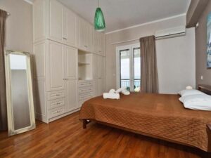 Four Bedroom Luxury Villa with Pool and Sea Views for Sale in Gastouri, Corfu (8)