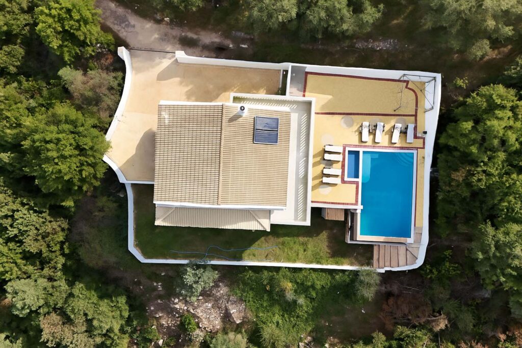 Four Bedroom Modern Villa with Infinity Pool for Sale in Messoghi, Corfu (7)