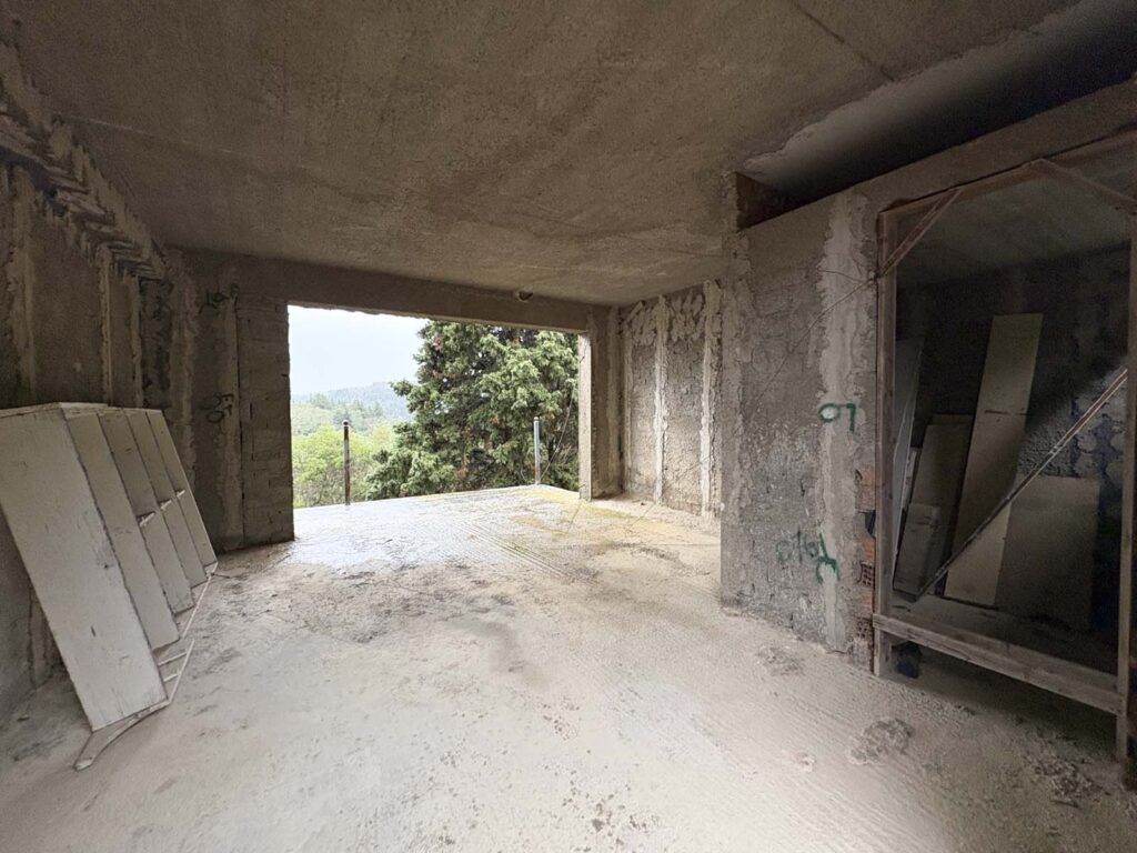 Four Bedroom Villa with Basement, Garage and Sea Views for Sale in Paxos (17)