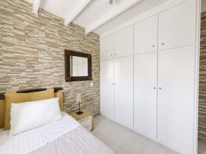 Four Bedroom Villa with Guest Cottage and Pool for Sale in North East Corfu (17)