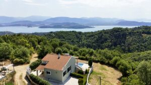 Four Bedroom Villa with Guest Cottage and Pool for Sale in North East Corfu (18)