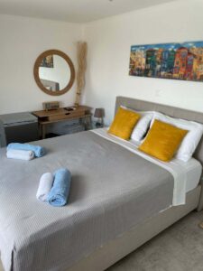 Four Bedroom Villa with Guest Cottage and Pool for Sale in North East Corfu (18)