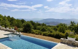 Four Bedroom Villa with Guest Cottage and Pool for Sale in North East Corfu (27)