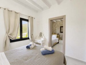 Four Bedroom Villa with Guest Cottage and Pool for Sale in North East Corfu (27)