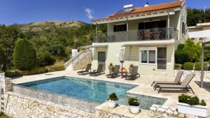 Four Bedroom Villa with Guest Cottage and Pool for Sale in North East Corfu (29)