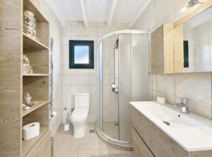 Four Bedroom Villa with Guest Cottage and Pool for Sale in North East Corfu (3)