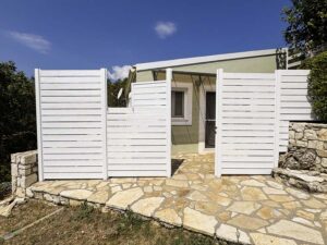 Four Bedroom Villa with Guest Cottage and Pool for Sale in North East Corfu (4)