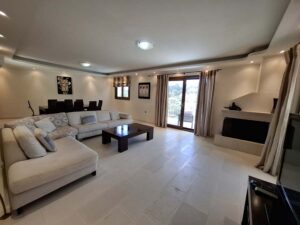 Four Bedroom Villa with Large Pool and Sea Views for Sale in Central Kassiopi, North East Corfu (34)
