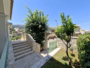Four Bedroom Villa with Large Pool and Sea Views for Sale in Central Kassiopi, North East Corfu (5)