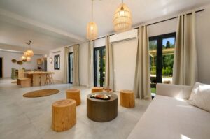 Four Bedroom Villa with Pool and Mountain Views for Sale in Moraitika, South Corfu (2)