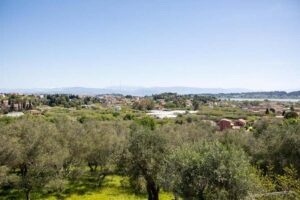 Four Bedroom Villa with Pool for Sale near Vlacherna, Corfu Town (4) 1
