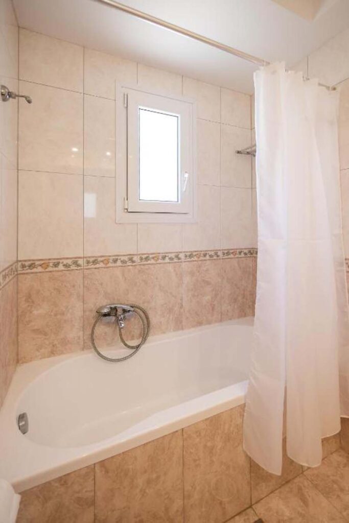 Four Bedroom Villa with Pool for Sale near Vlacherna, Corfu Town (6) 1