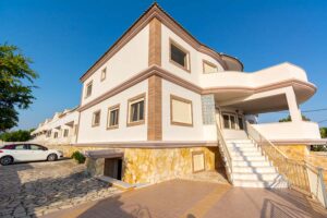 Four Bedroom Villa with Sea and Mountain Views for Sale in Agios Gordios, West Corfu (22)