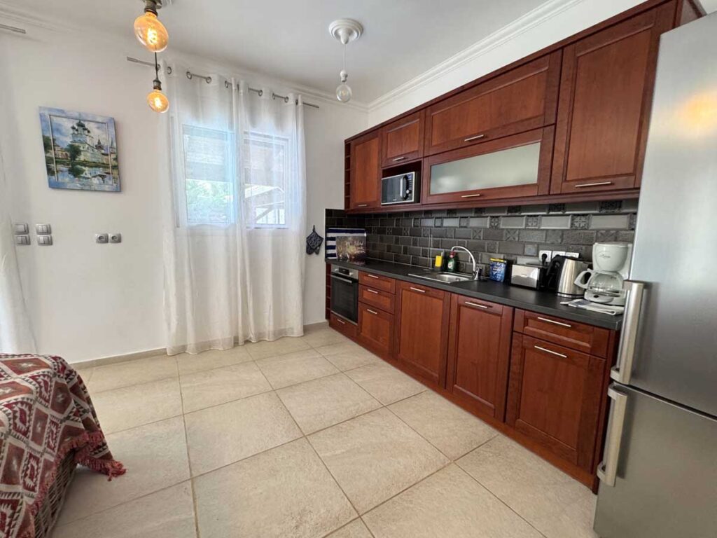 Modern Four Bedroom Villa with Guest Studio and Pool for Sale in Barbati, North East Corfu (10)