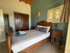 Three Bedroom Mountain Villa with Pool and Sea Views for Sale in Ano Korakiana, Corfu (13)
