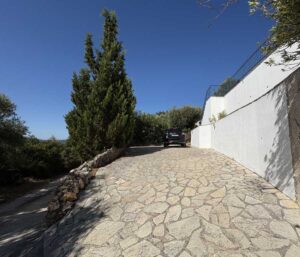 Three Bedroom Mountain Villa with Pool and Sea Views for Sale in Ano Korakiana, Corfu (2)