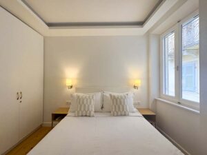 Three Bedroom Renovated Apartment with Sea View for Sale in Corfu Old Town (11)