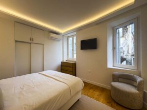Three Bedroom Renovated Apartment with Sea View for Sale in Corfu Old Town (18)