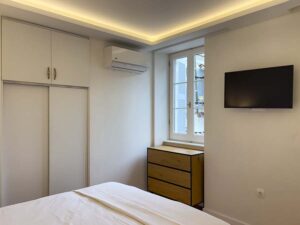 Three Bedroom Renovated Apartment with Sea View for Sale in Corfu Old Town (19)