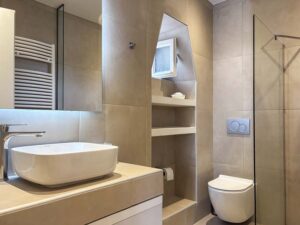 Three Bedroom Renovated Apartment with Sea View for Sale in Corfu Old Town (24)