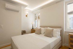 Three Bedroom Renovated Apartment with Sea View for Sale in Corfu Old Town (43)
