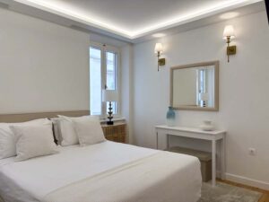 Three Bedroom Renovated Apartment with Sea View for Sale in Corfu Old Town (7)