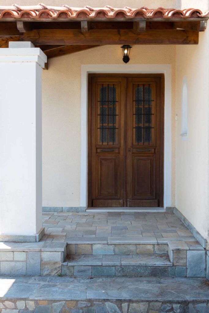 Three Bedroom Villa with Guest Apartment for Sale in Kompitsi, Corfu Town (30)