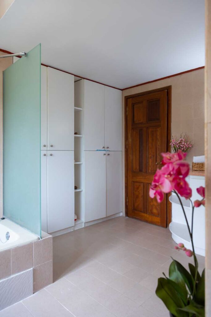Three Bedroom Villa with Guest Apartment for Sale in Kompitsi, Corfu Town (41)